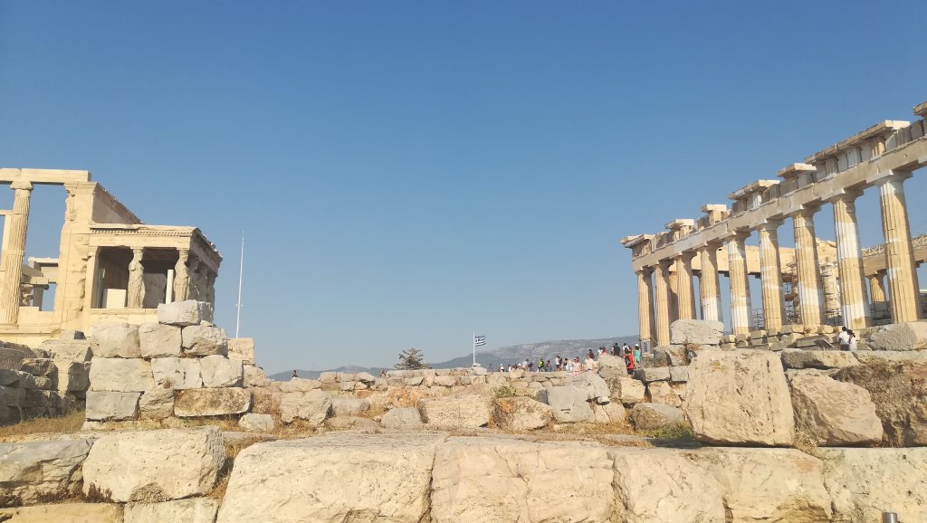 Viaggio da Bologna ad Atene e dintorni: un’estate tra miti ed eroi dell’antica Grecia